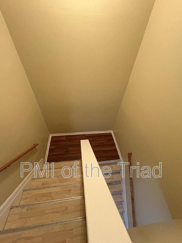 House for rent at 152 Drewsbury Dr, Greensboro, NC 27455