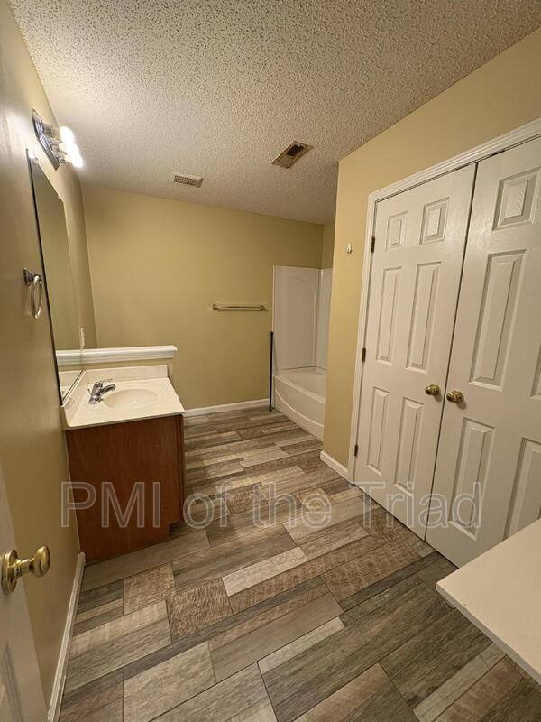 House for rent at 152 Drewsbury Dr, Greensboro, NC 27455