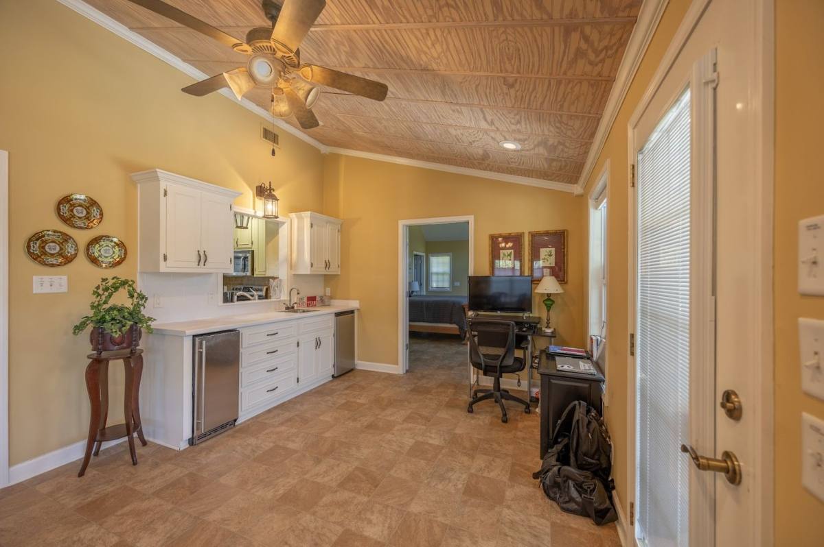 House for rent at 1211 Pulaski Rd, Statesboro, GA 30458