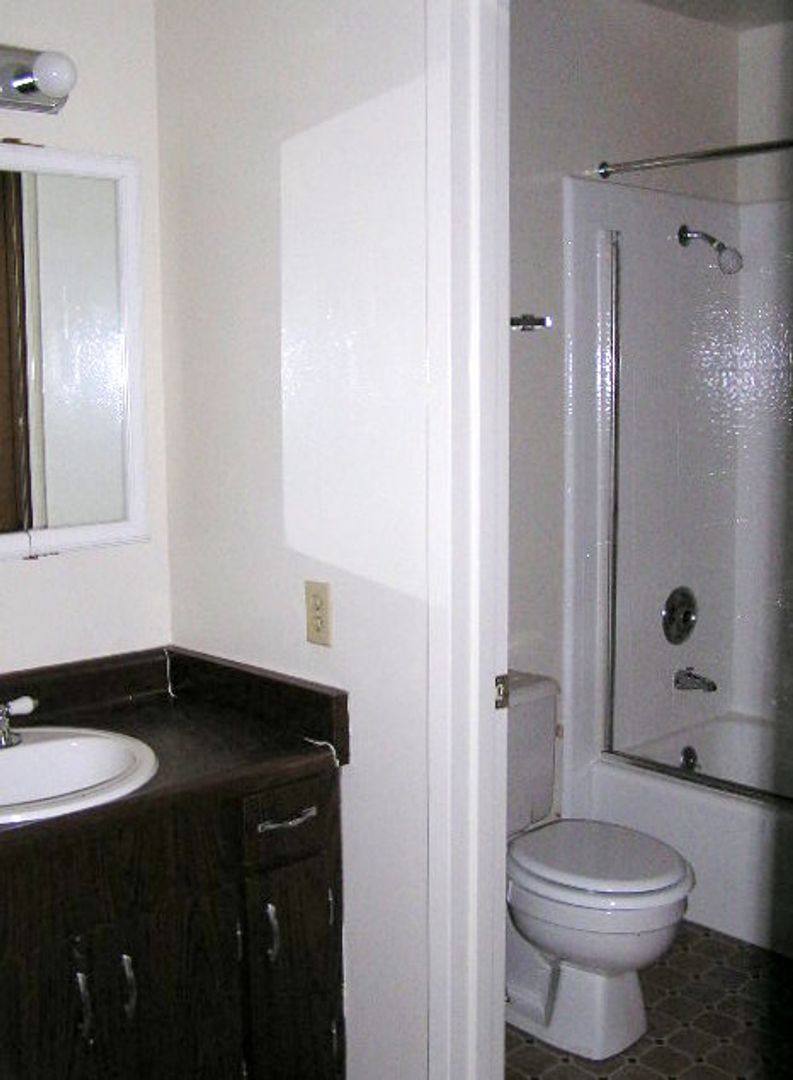 Apartment for rent at 2724 Channing Way, Berkeley, CA 94704