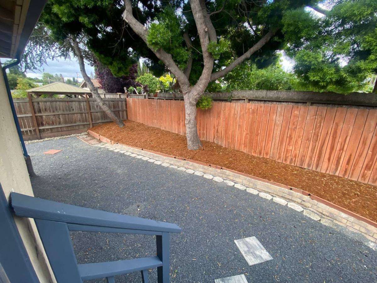 House for rent at 21411 Locust St, Hayward, CA 94541