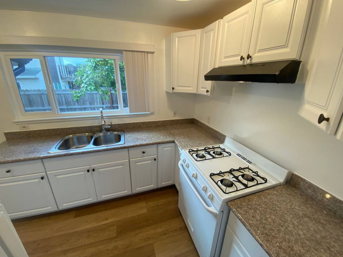 House for rent at 21411 Locust St, Hayward, CA 94541