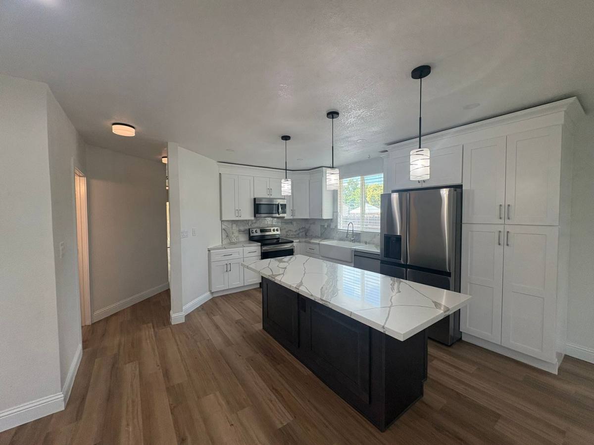 House for rent at 3962 44th St, Sacramento, CA 95820