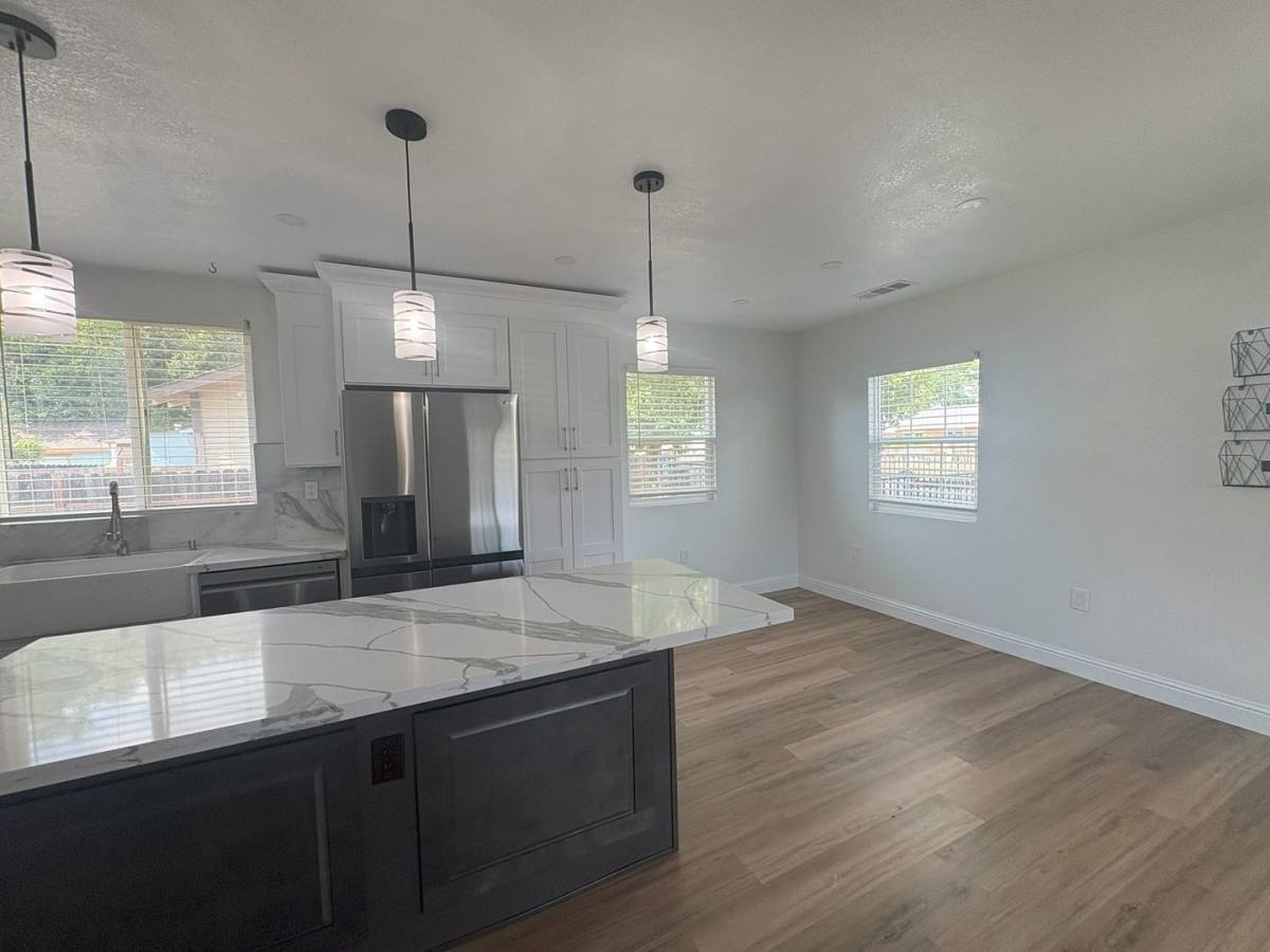 House for rent at 3962 44th St, Sacramento, CA 95820