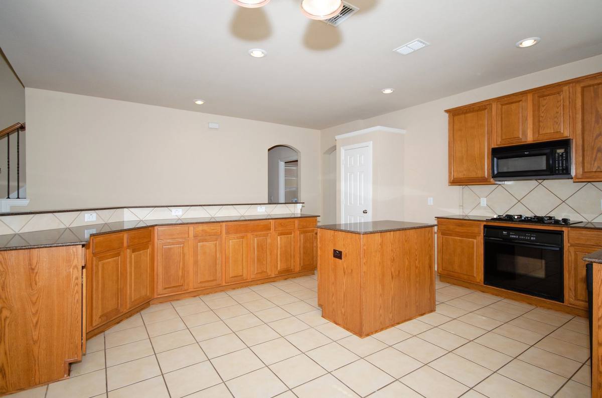 House for rent at 907 Mustang Ridge Dr, Plano, TX 75094