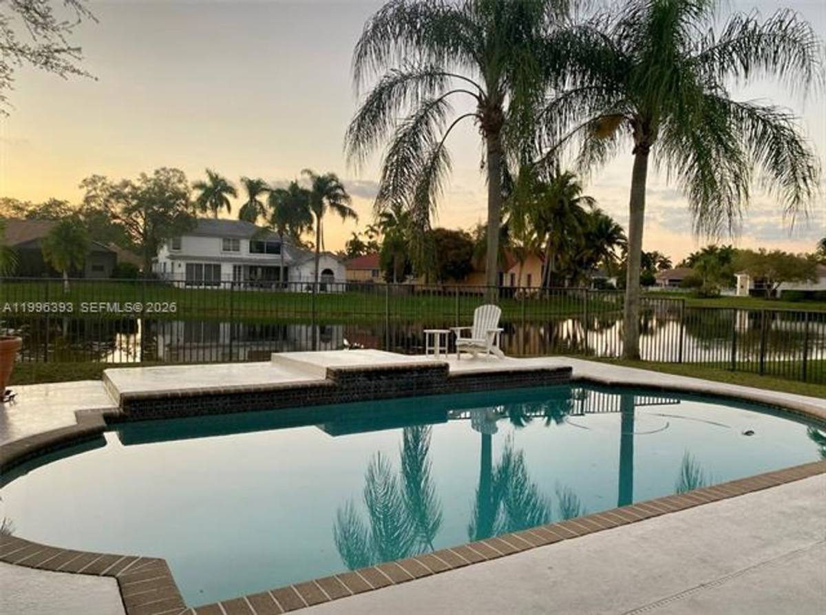 House for rent at 3066 Lakewood Circle, Fort Lauderdale, FL 33332