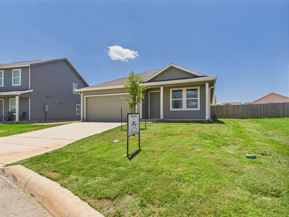 House for rent at 114 Cairans Crossing, Fredericksburg, TX 78624