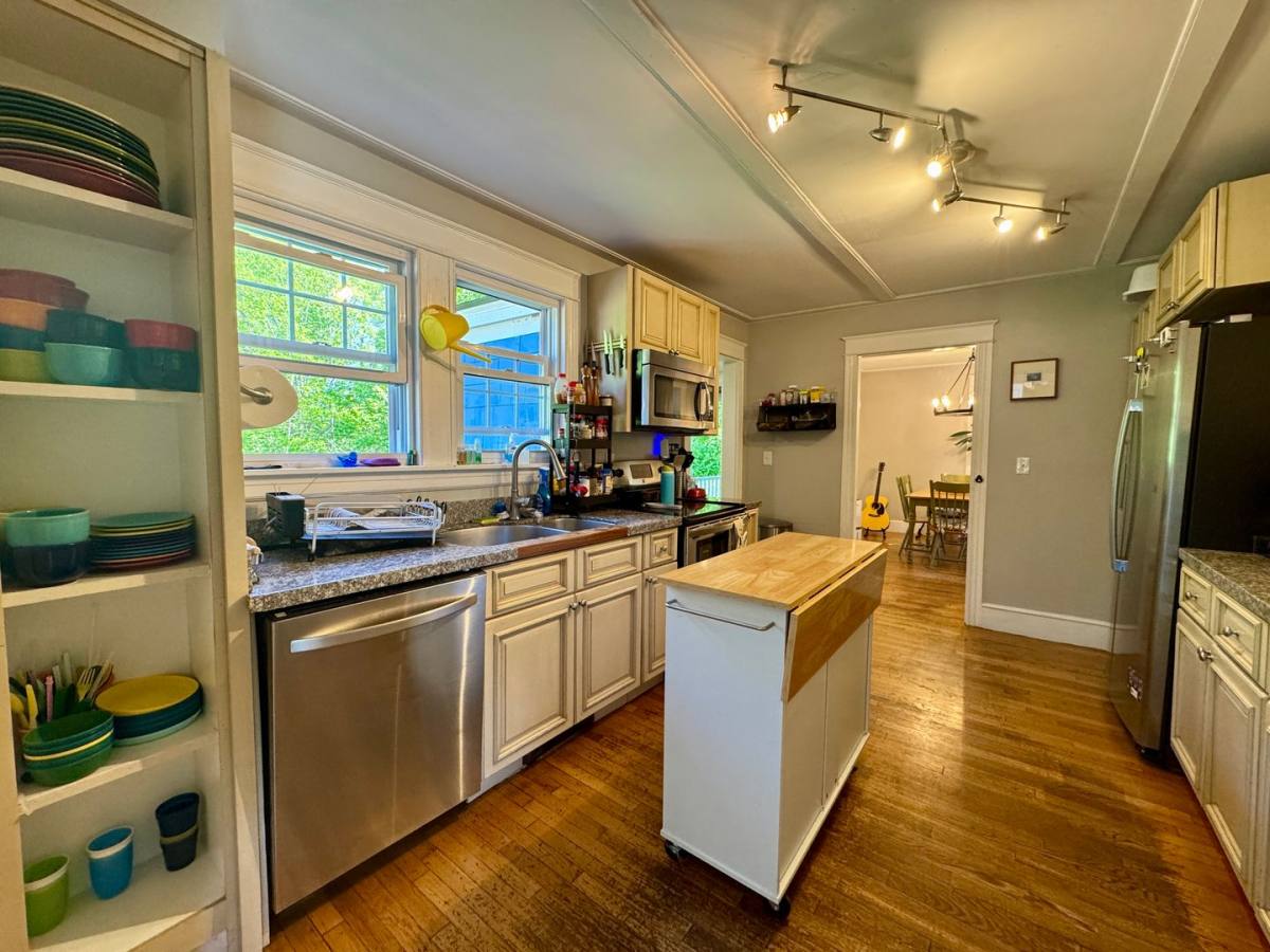 House for rent at 275 Middle Rd, Falmouth, ME 04105