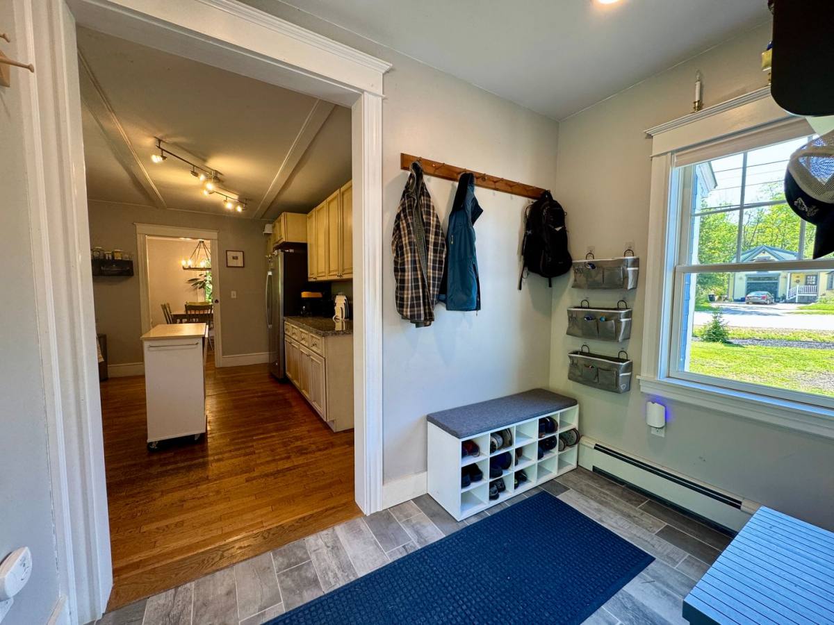 House for rent at 275 Middle Rd, Falmouth, ME 04105