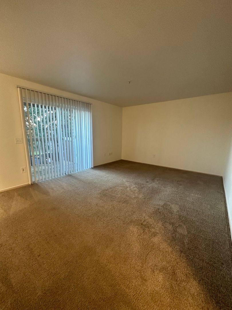 Apartment for rent at 5110 10th Ave NE, Salem, OR 97303