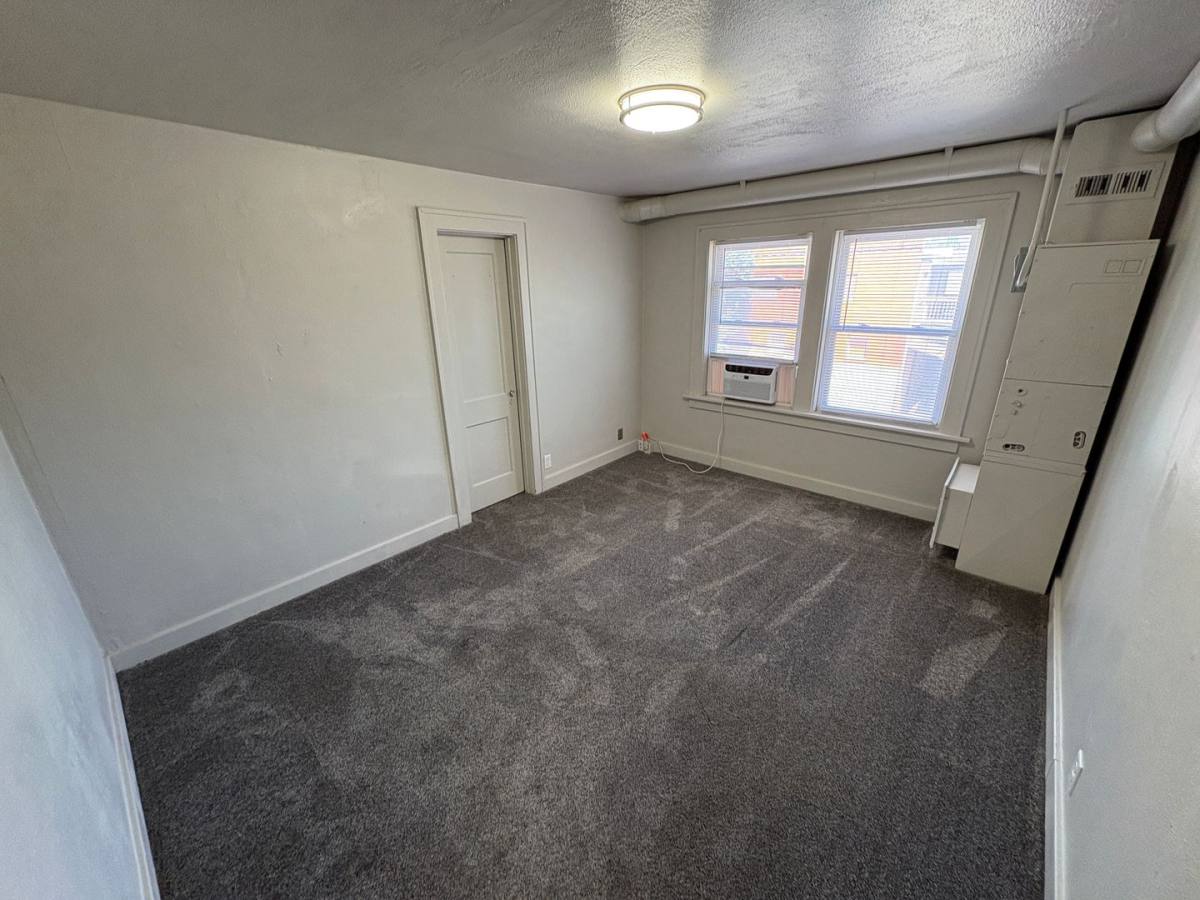 Apartment for rent at 1941 J St, Lincoln, NE 68510