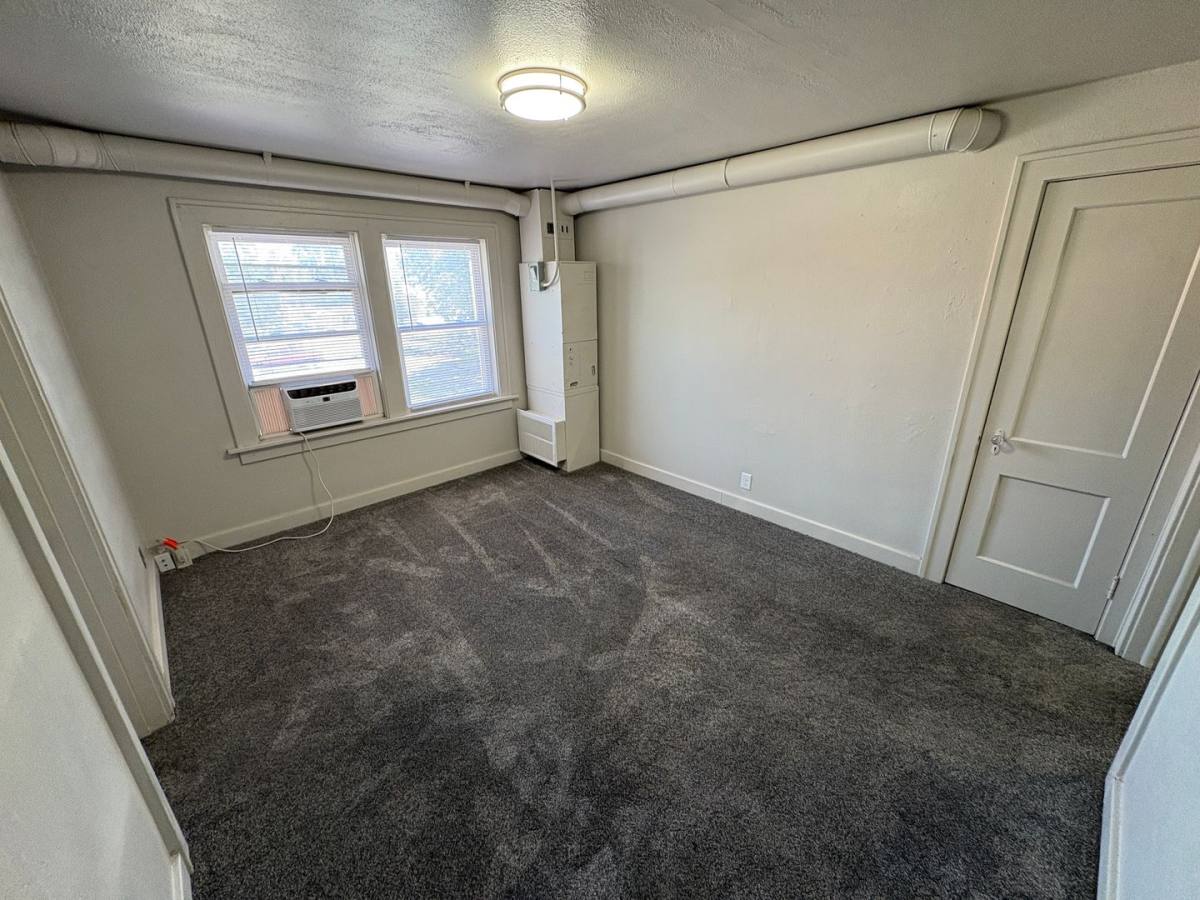 Apartment for rent at 1941 J St, Lincoln, NE 68510
