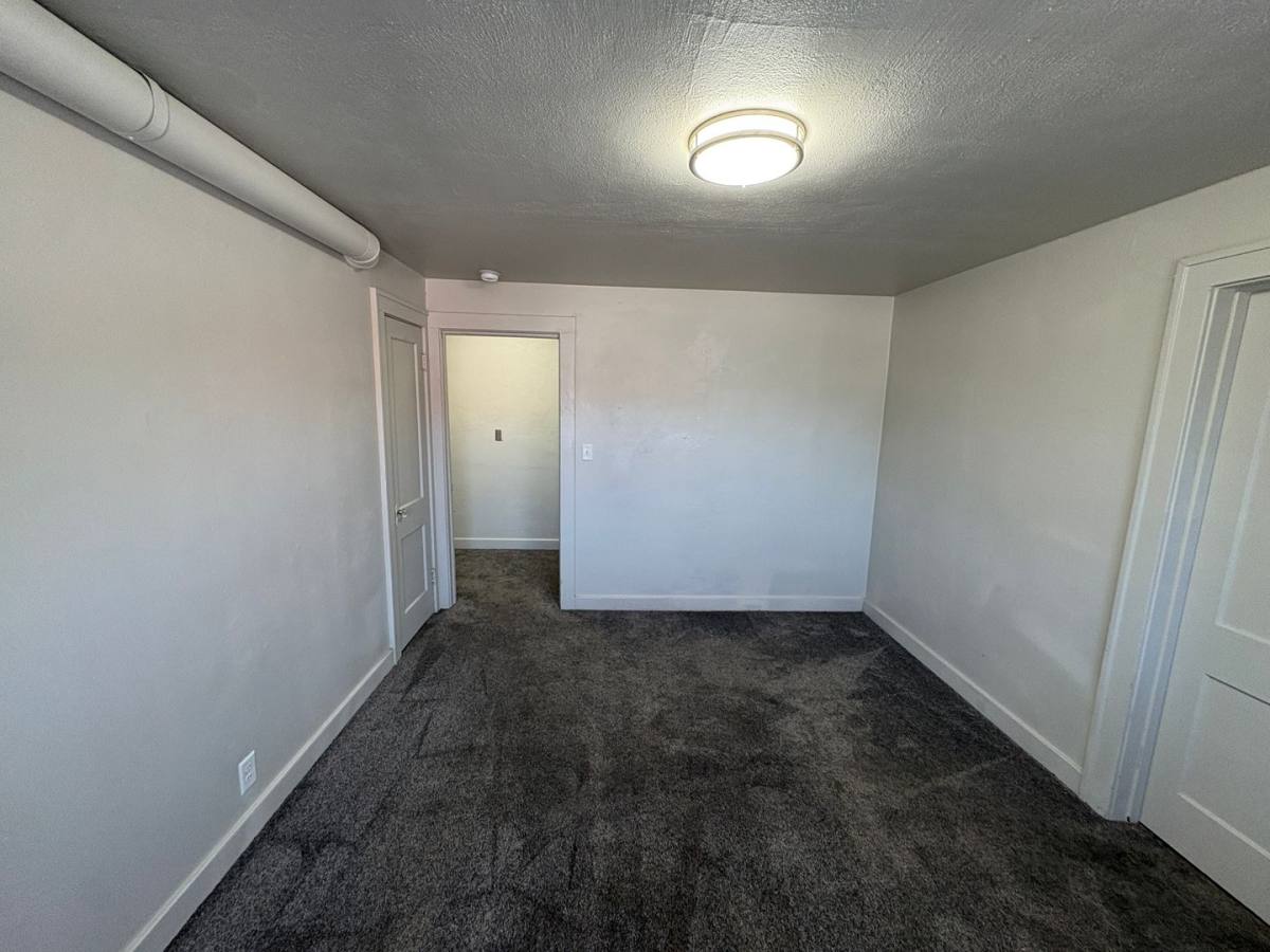 Apartment for rent at 1941 J St, Lincoln, NE 68510