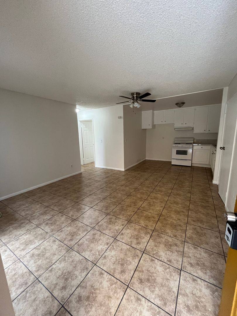 Apartment for rent at 4810 N Vincent Ave, Covina, CA 91722