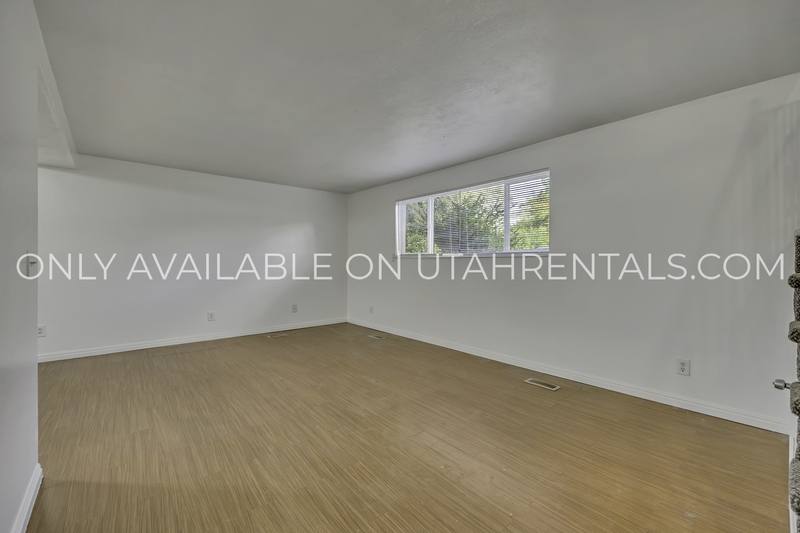 Townhouse for rent at 234 W Foxbridge Dr, Midvale, UT 84047