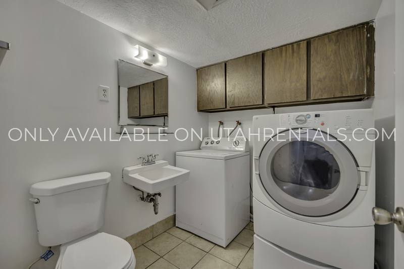 Townhouse for rent at 234 W Foxbridge Dr, Midvale, UT 84047