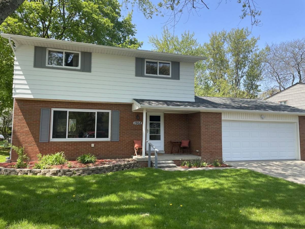 House for rent at 2868 Dayton Dr, Ann Arbor, MI 48108