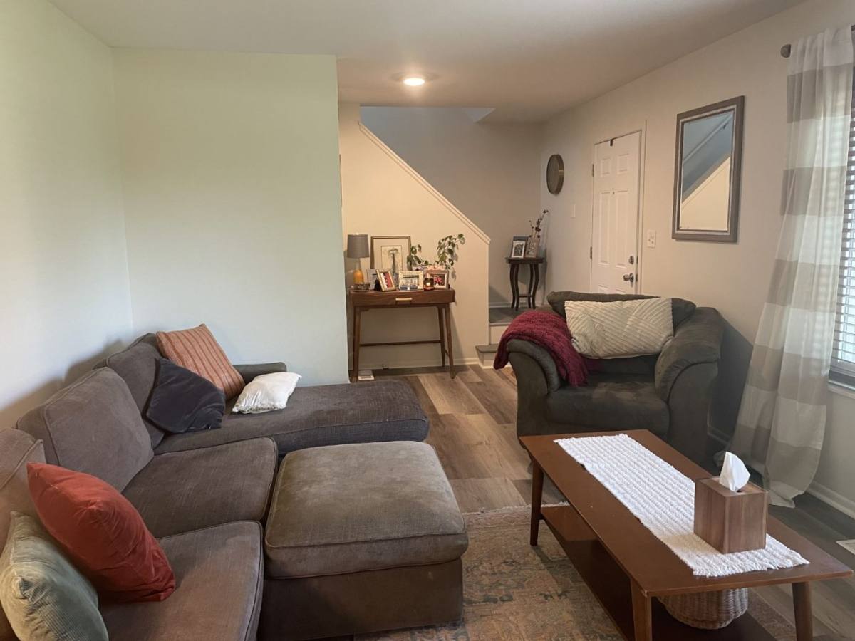 House for rent at 2868 Dayton Dr, Ann Arbor, MI 48108