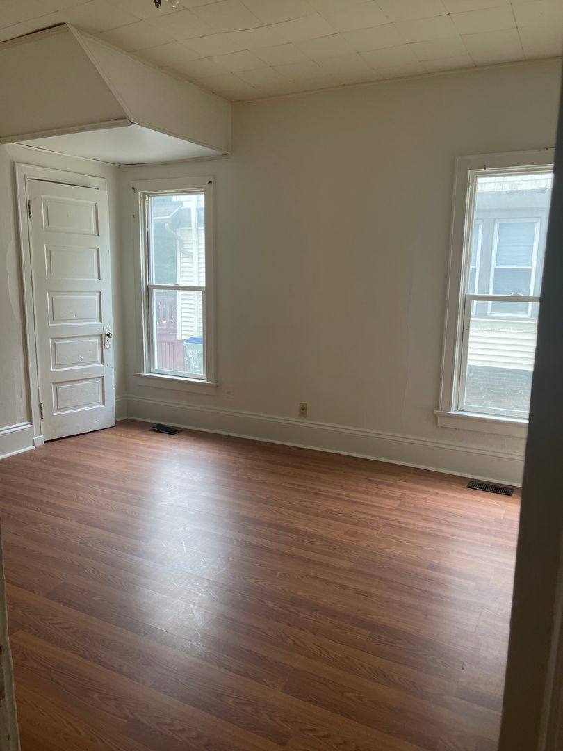 Apartment for rent at 502-504 N 32nd St, Milwaukee, WI 53208