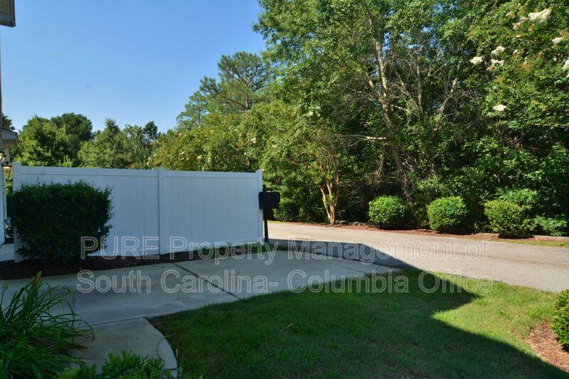 Townhouse for rent at 122 Baysdale Dr, Columbia, SC 29229