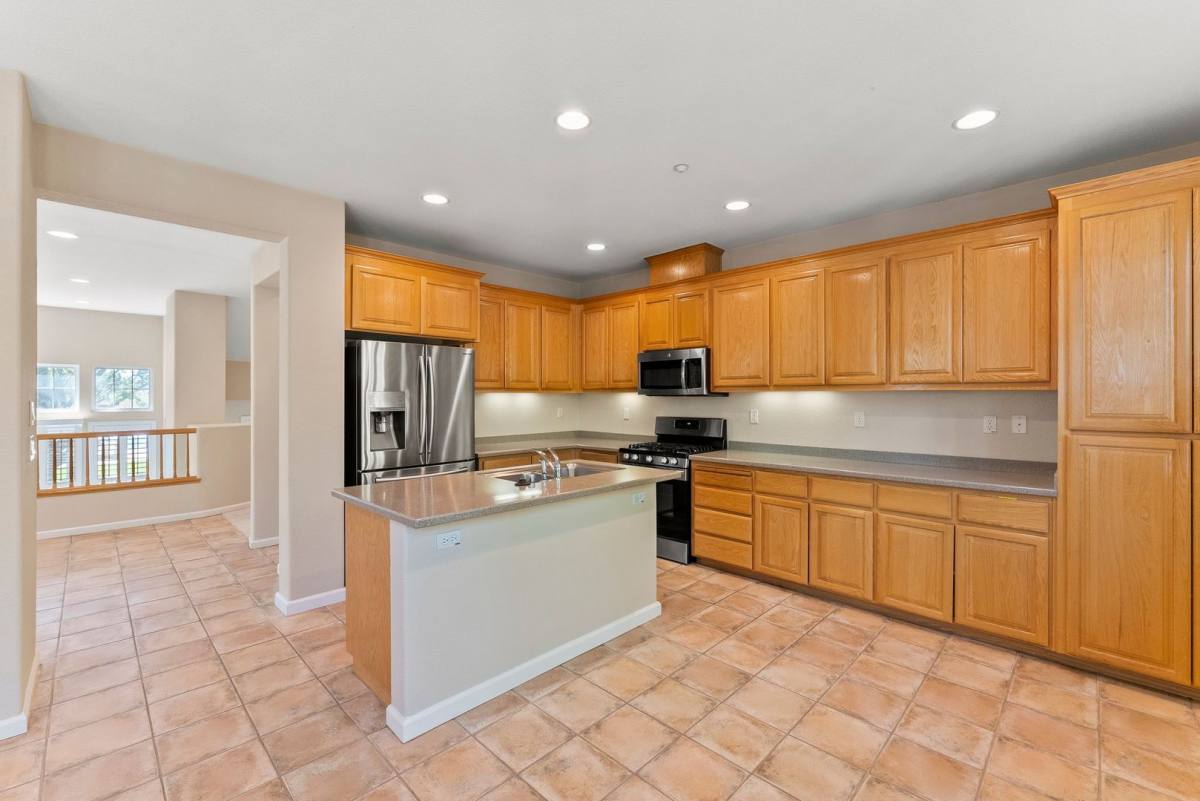 Townhouse for rent at 4032 Crandall Circle, Santa Clara, CA 95054