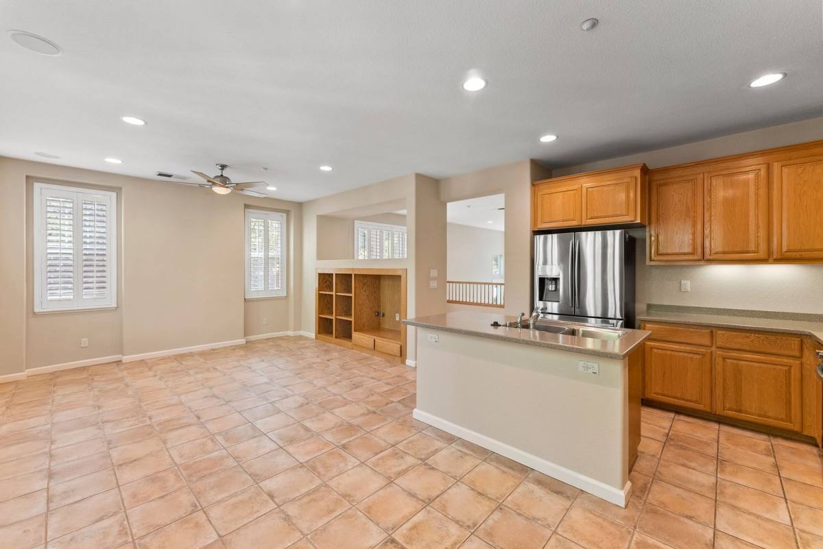 Townhouse for rent at 4032 Crandall Circle, Santa Clara, CA 95054