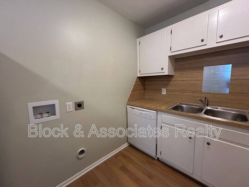 Condo for rent at 3816-H Country Club Rd, Winston Salem, NC 27104