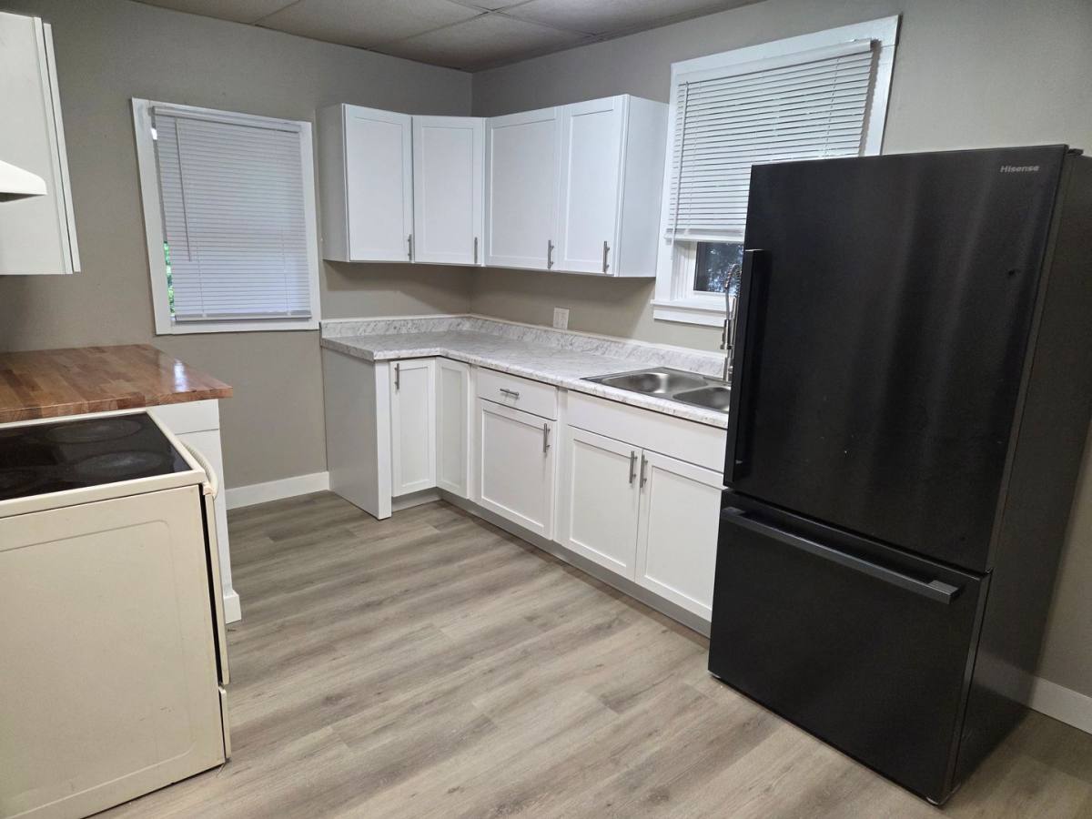 Apartment for rent at 76 W 12th St, Fond Du Lac, WI 54935