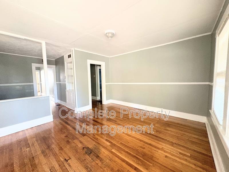 House for rent at 8149 1st Ave S, Birmingham, AL 35206
