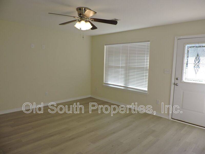 House for rent at 1000 Polk Ave, Pensacola, FL 32507