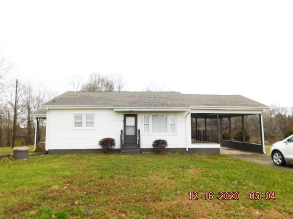 House for rent at 2955 Beatty Rd, Sherrills Ford, NC 28673