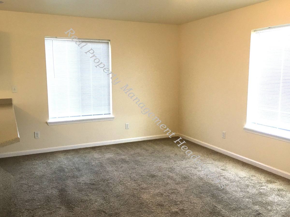 Apartment for rent at 1824 Missoula Ave, Helena, MT 59601
