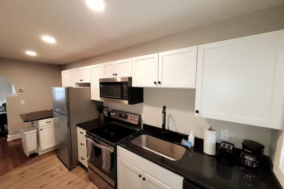 Apartment for rent at 4339 Wakeley, Omaha, NE 68131