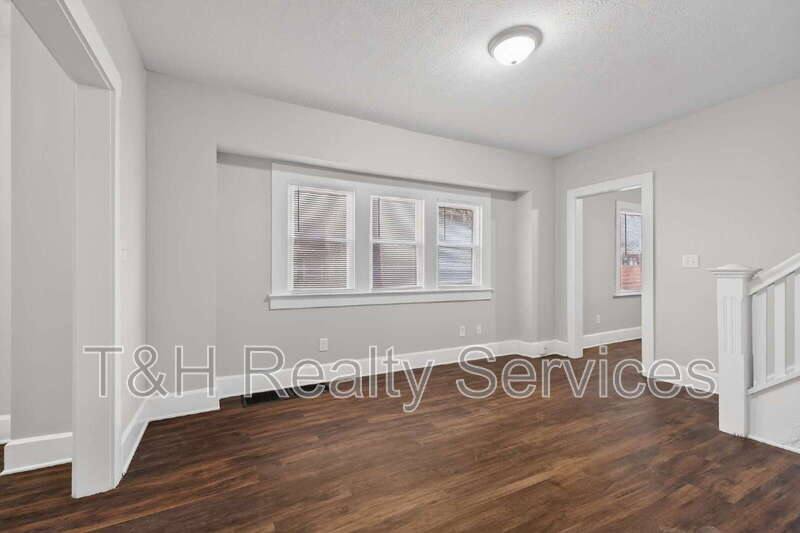 Apartment for rent at 926 W 32nd St, Indianapolis, IN 46208