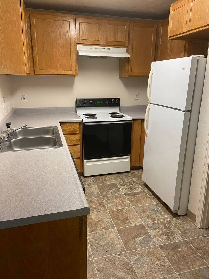 Apartment for rent at 960 Anderson Lane, Springfield, OR 97477