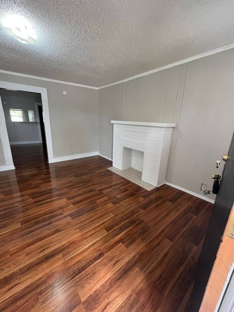 Apartment for rent at 702 N Buchanan, Amarillo, TX 79107