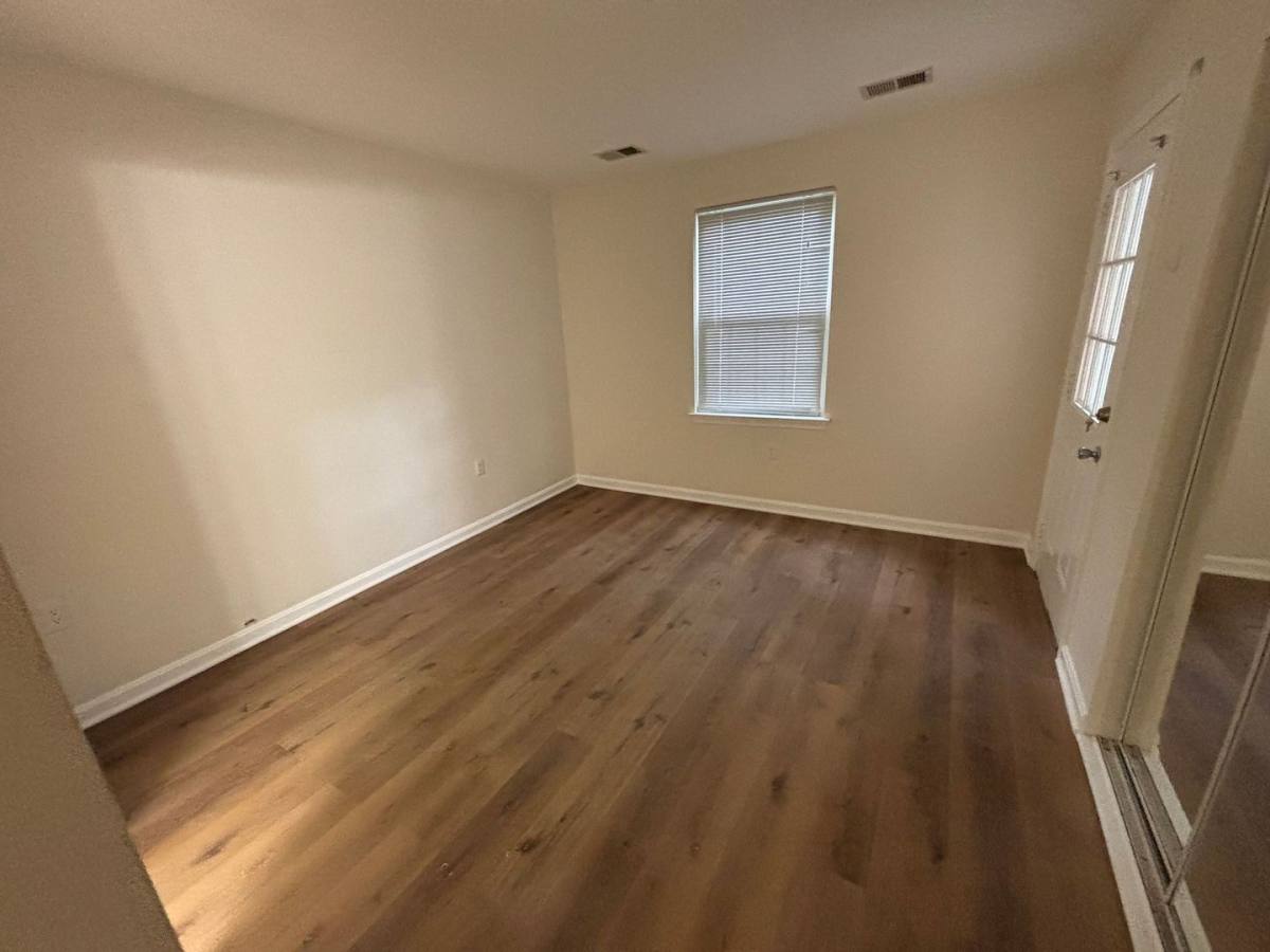 Apartment for rent at 18318 Streamside Dr #202, Gaithersburg, MD 20879