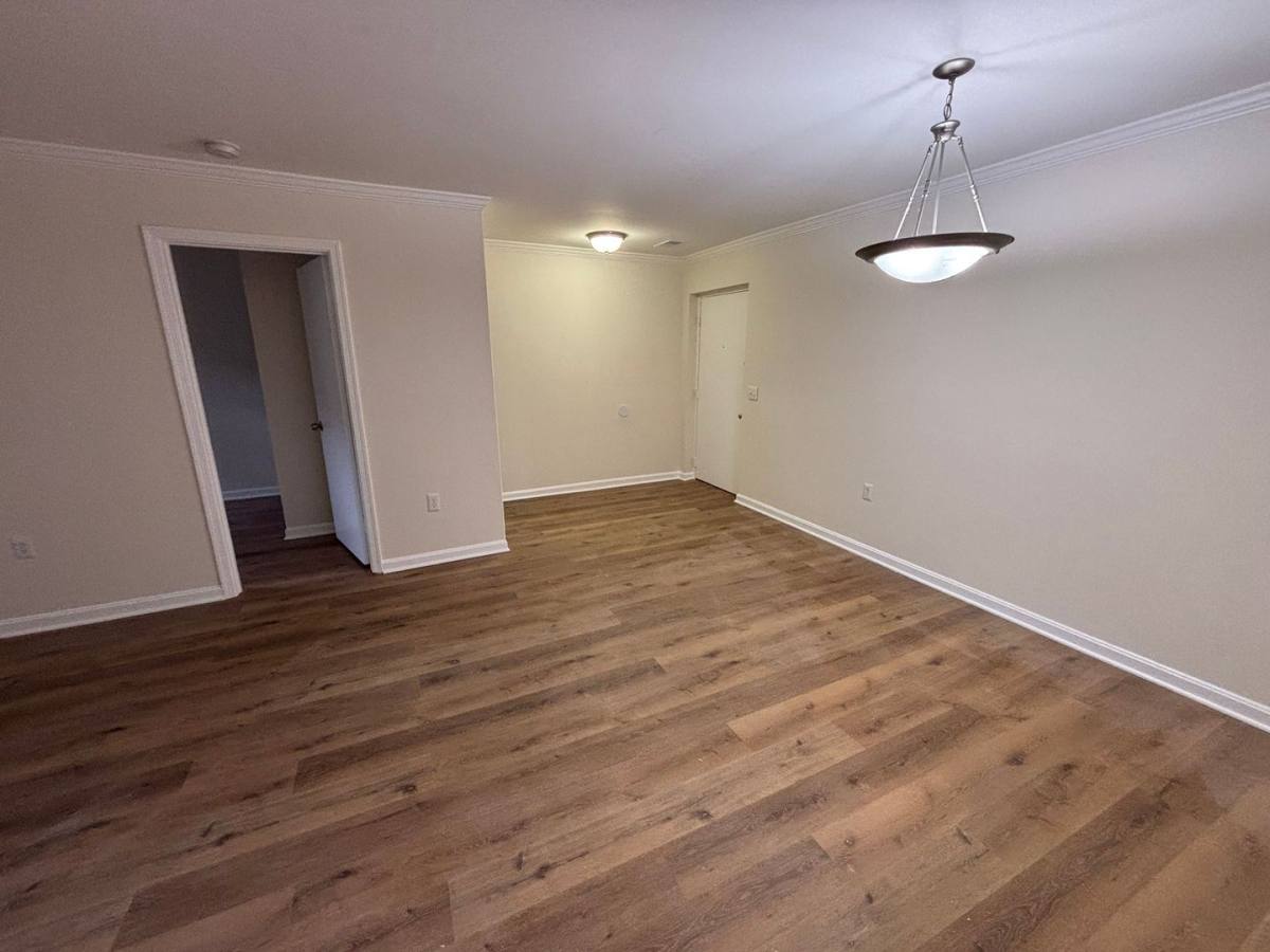 Apartment for rent at 18318 Streamside Dr #202, Gaithersburg, MD 20879
