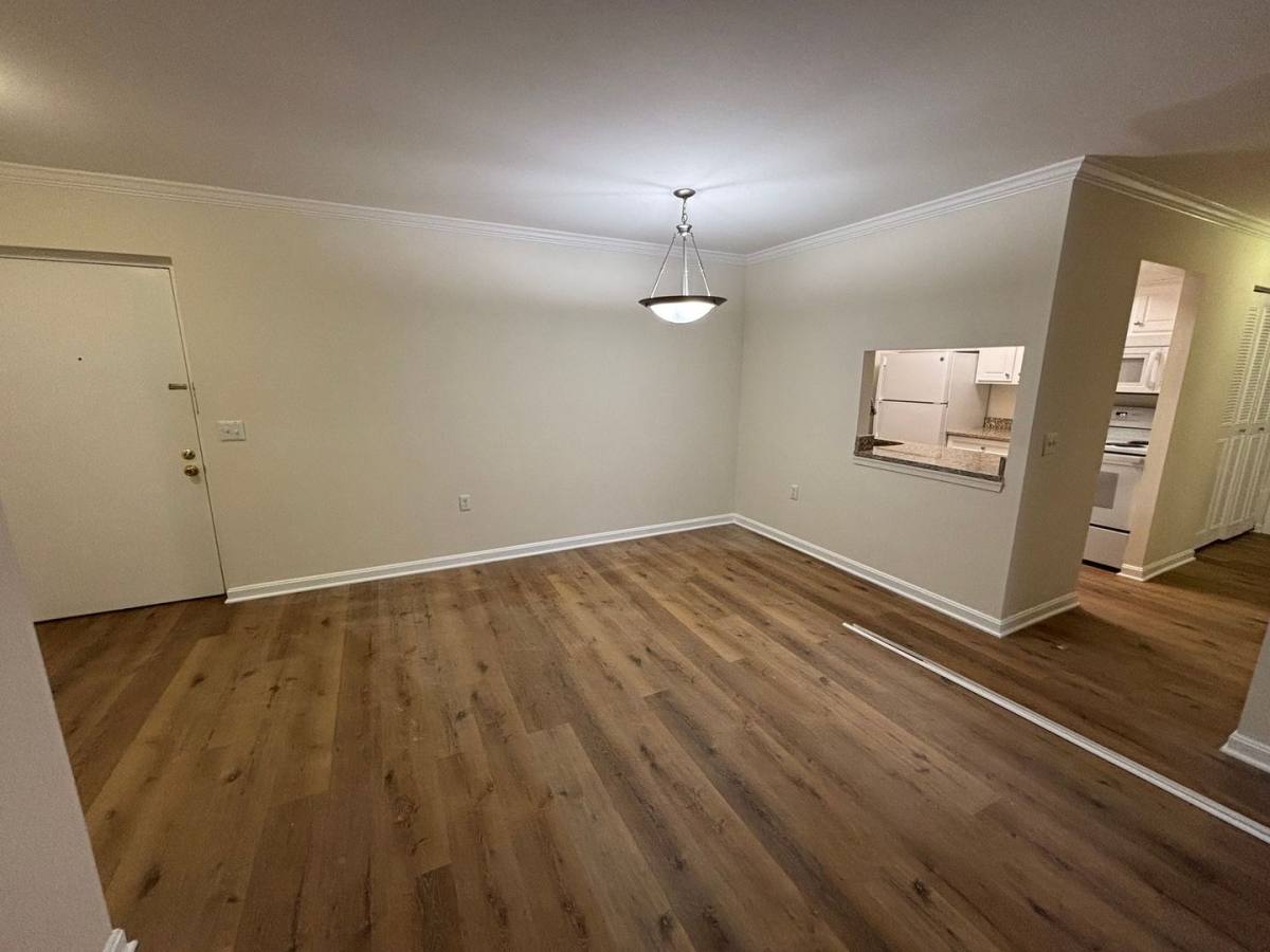 Apartment for rent at 18318 Streamside Dr #202, Gaithersburg, MD 20879