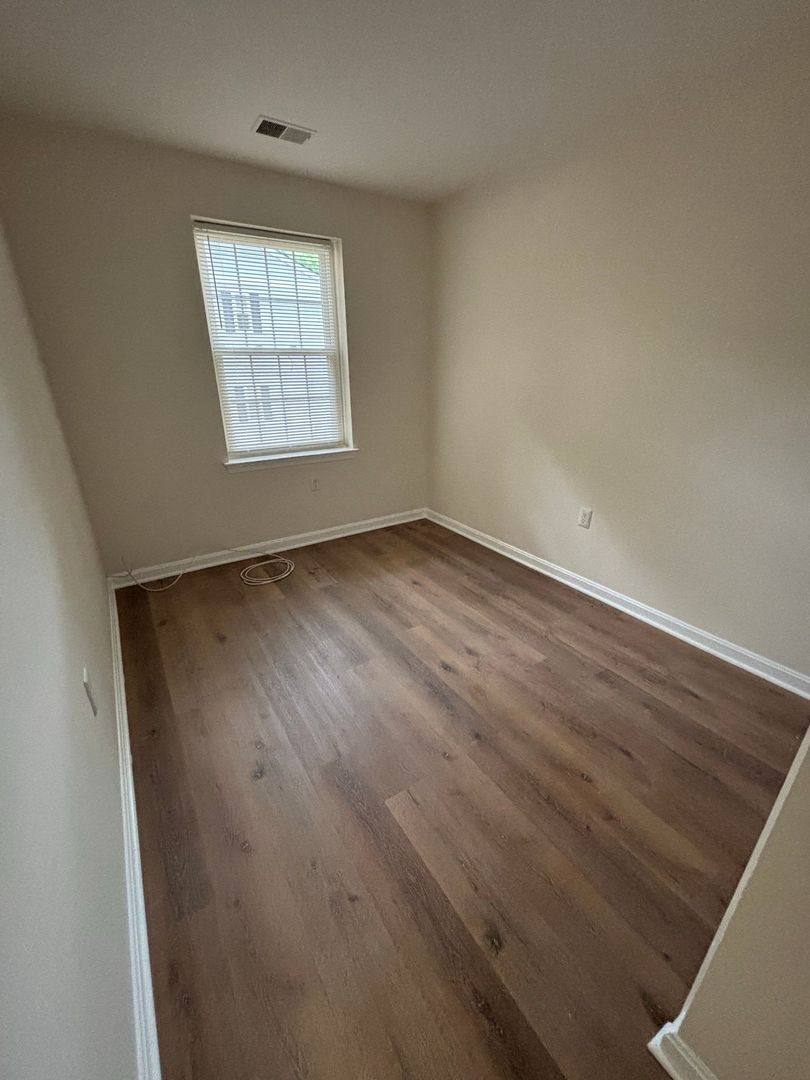 Apartment for rent at 18318 Streamside Dr #202, Gaithersburg, MD 20879