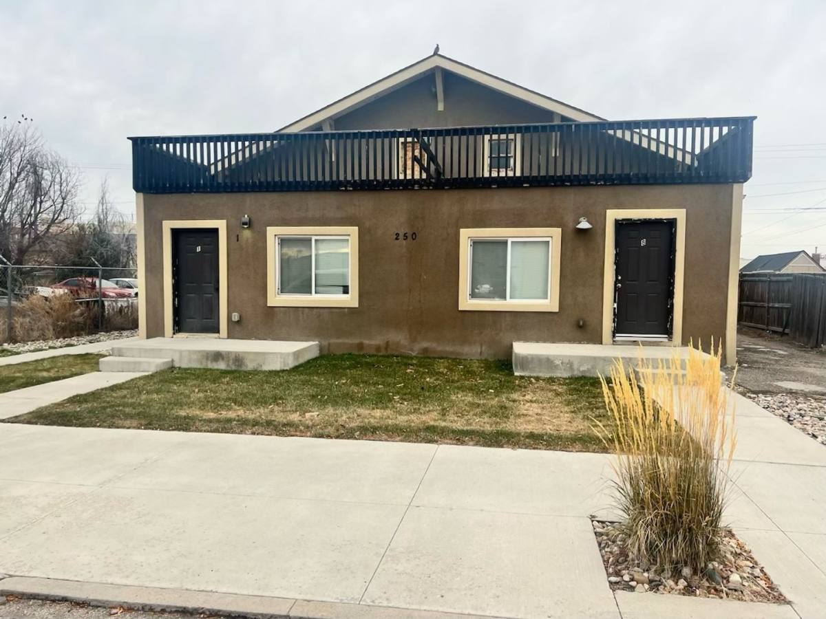 Apartment for rent at 250 N Beech St, Casper, WY 82601