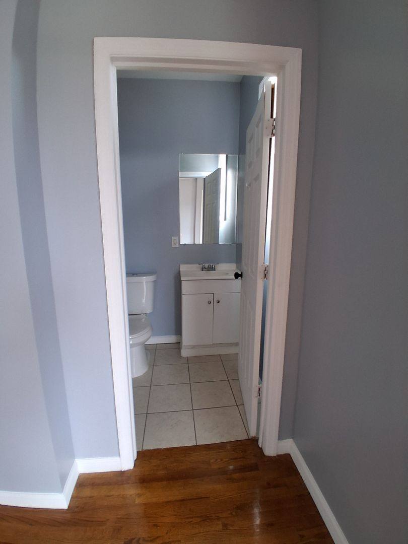 Apartment for rent at 483 Avon, Newark, NJ 07108