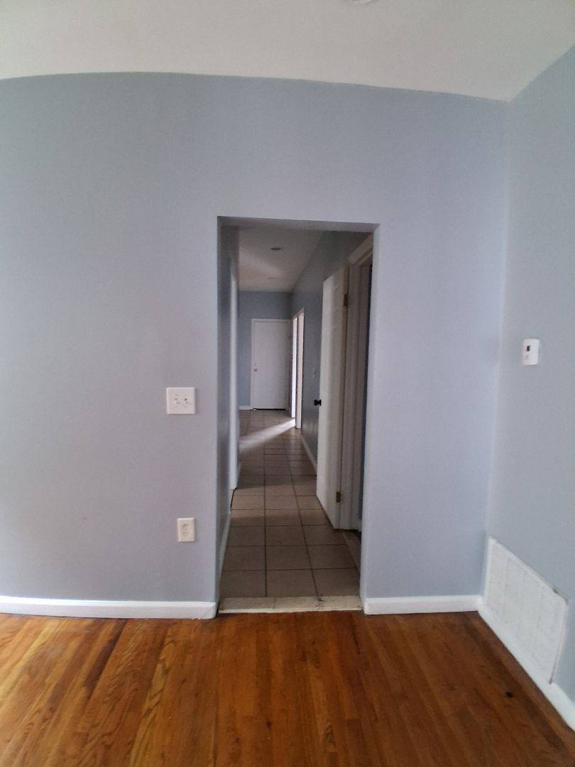 Apartment for rent at 483 Avon, Newark, NJ 07108