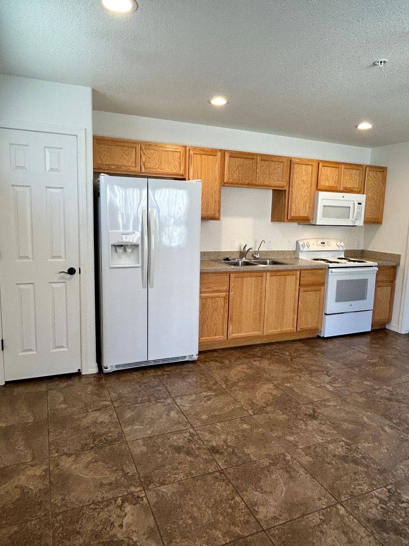 Apartment for rent at 2109 Injo Dr, Lake Havasu City, AZ 86403