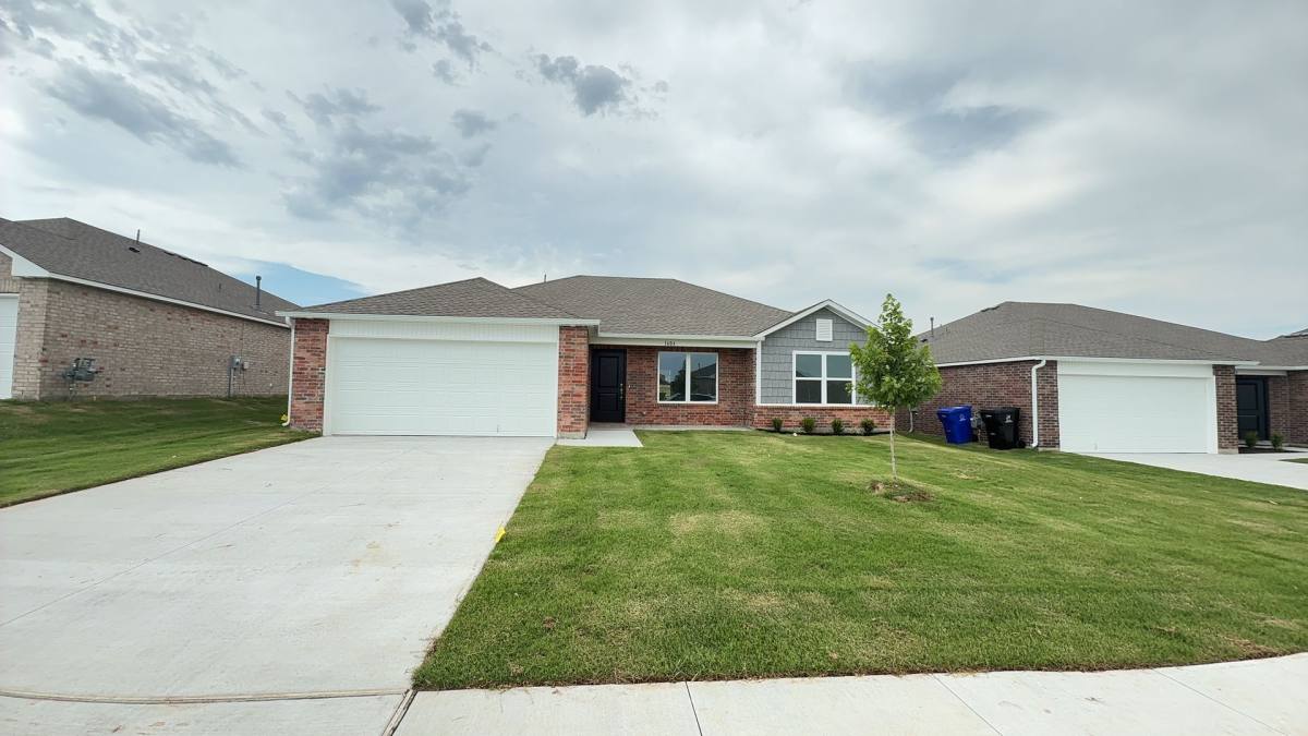 House for rent at 1604 E Gary St, Broken Arrow, OK 74012
