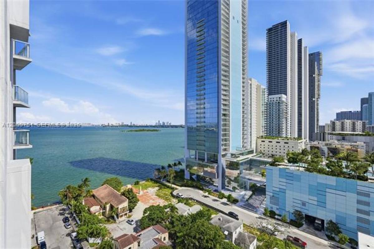 Apartment for rent at 601 NE 27th St, Miami, FL 33137