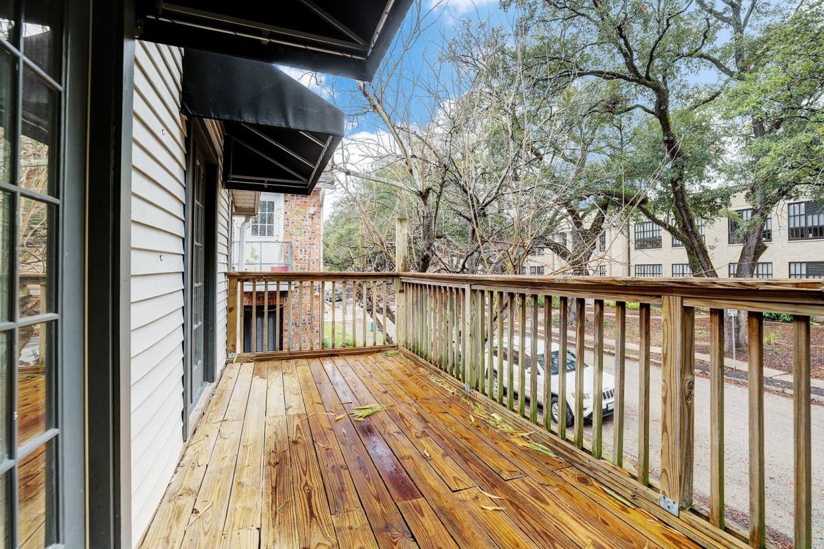 Apartment for rent at 1536 Michigan, Houston, TX 77006