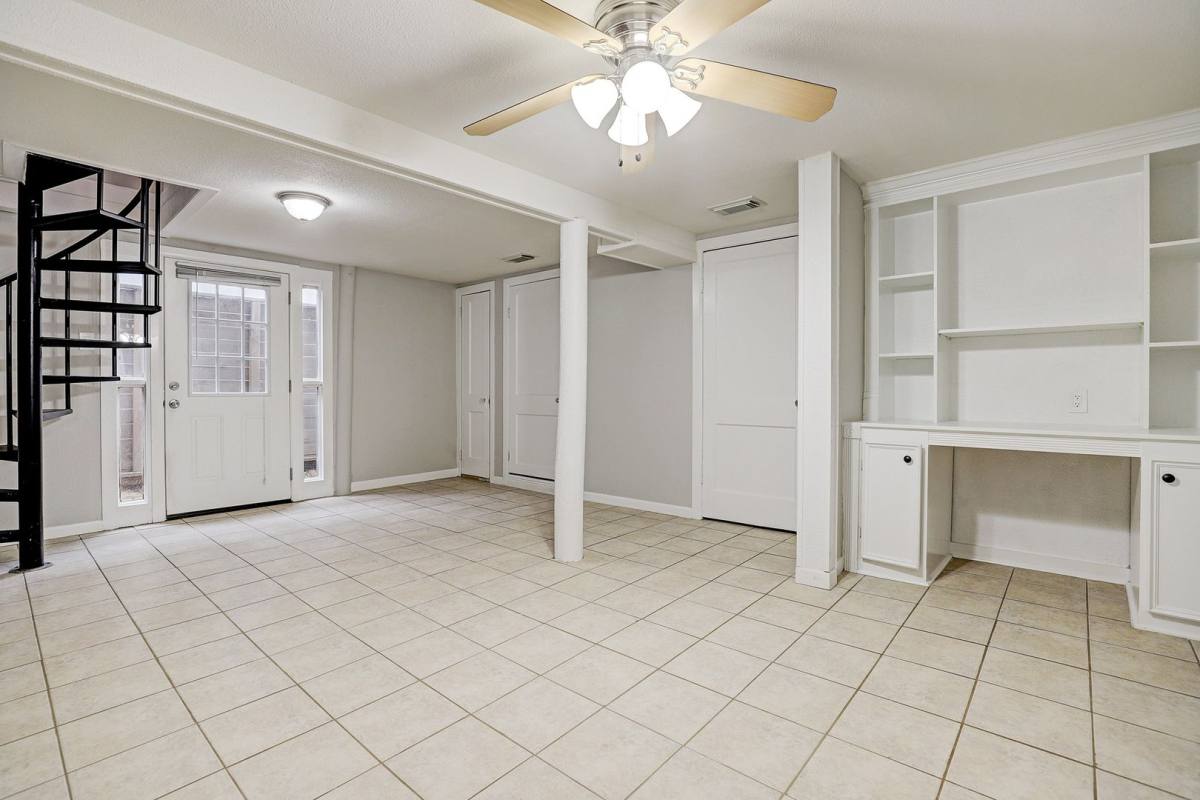 Apartment for rent at 1536 Michigan, Houston, TX 77006