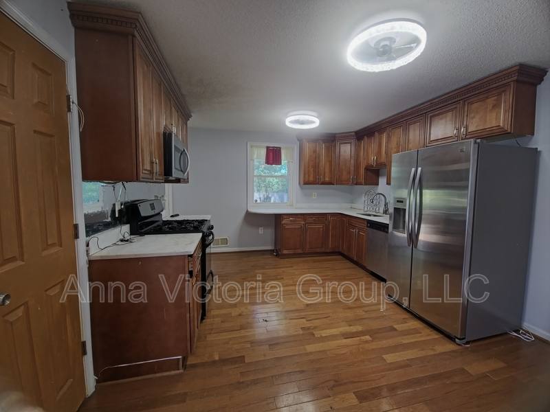 House for rent at 2317 Roslyn Ave, District Heights, MD 20747