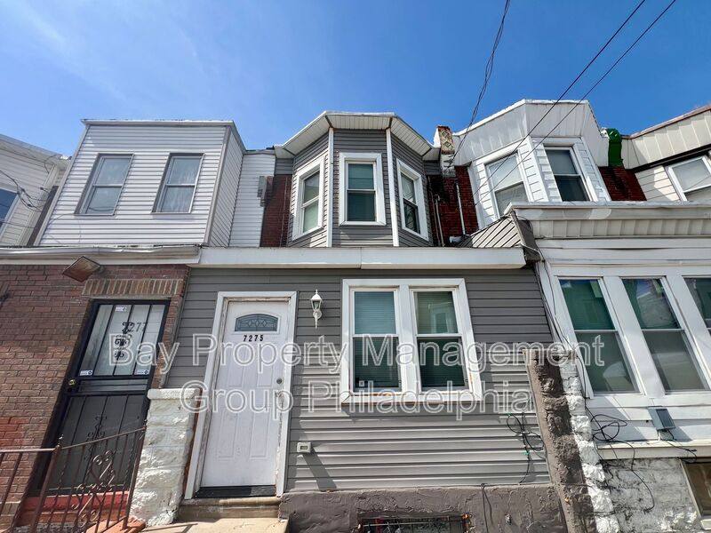 Townhouse for rent at 7275 Saybrook Ave, Philadelphia, PA 19142